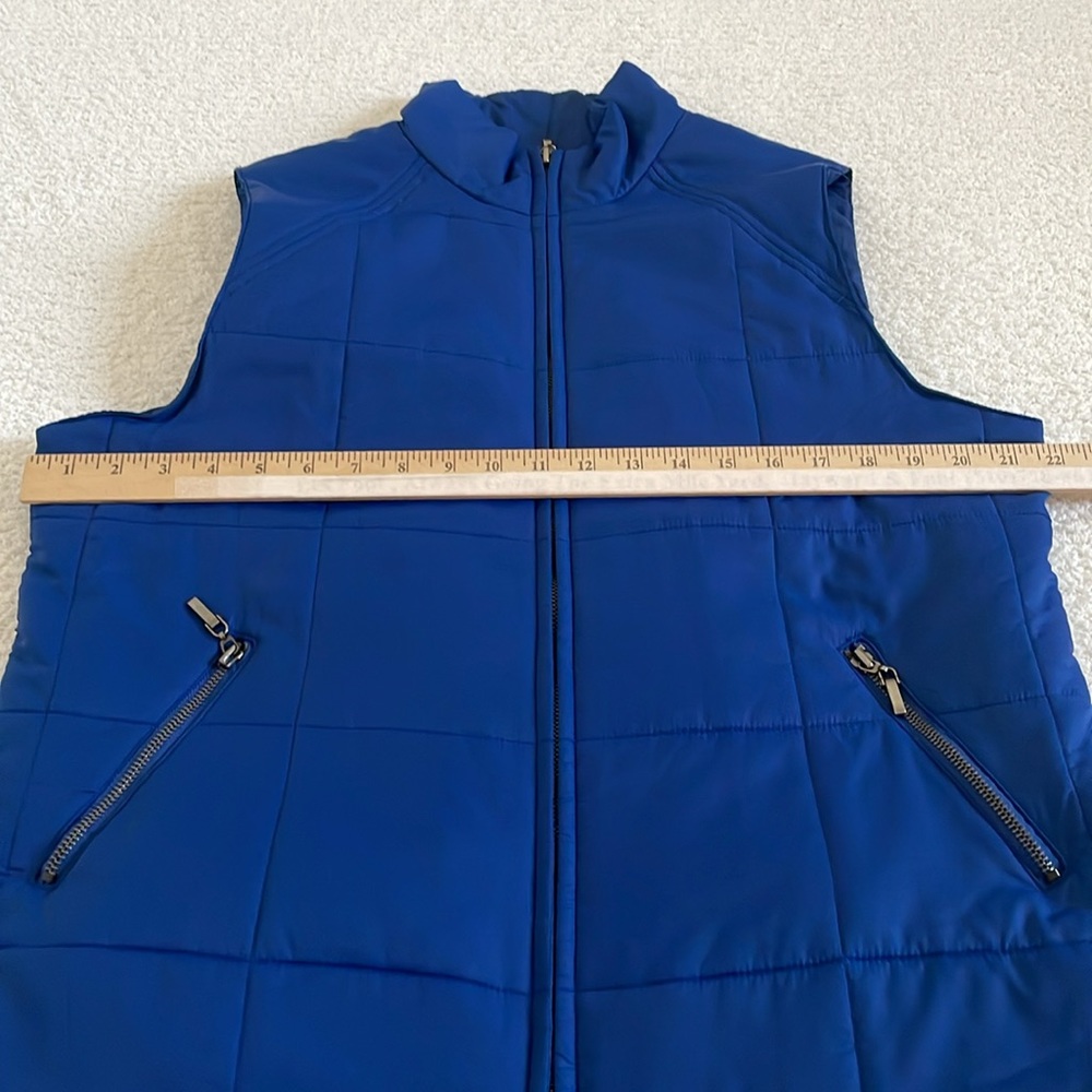 CHARTER CIUB QUILTED STAND COLLAR, ROYAL BLUE VEST- SIZE LARGE - Picture 9 of 14